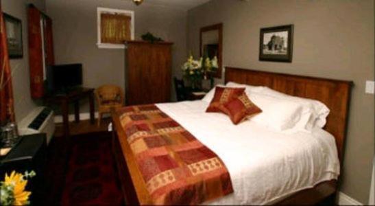 Bayside Inn Parry Sound Room photo