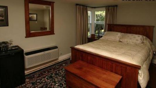 Bayside Inn Parry Sound Room photo